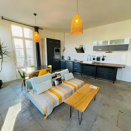 Climatise 50m2 Proche Centre Et Gare Apartman *