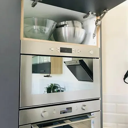 Climatise 50m2 Proche Centre Et Gare Apartman *