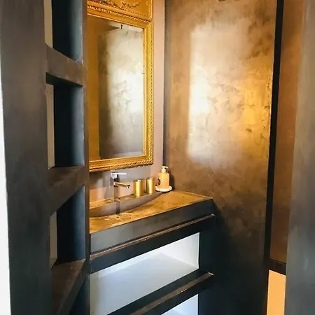 Climatise 50m2 Proche Centre Et Gare